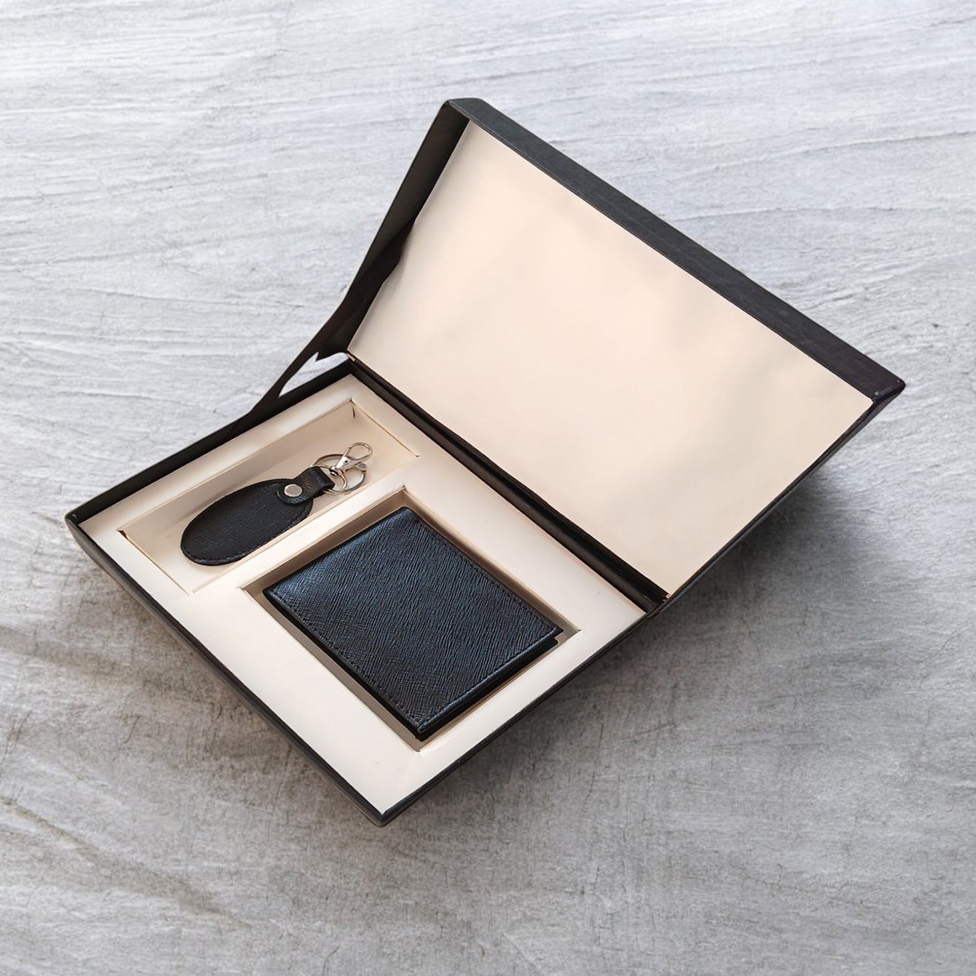 Black Textured Leather Wallet and Keyring Gift Set